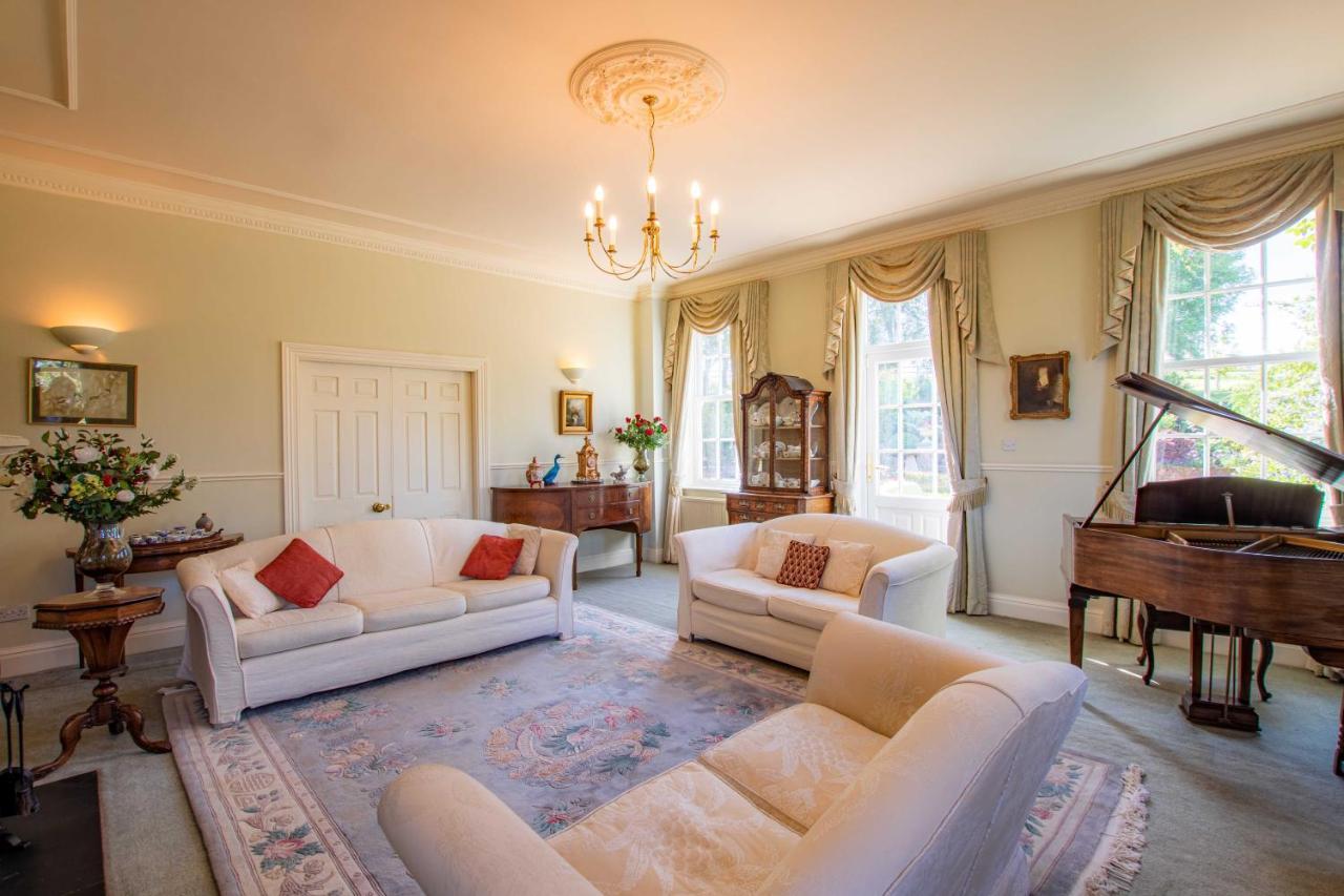 Austons Down Farm B&B Claverdon Экстерьер фото