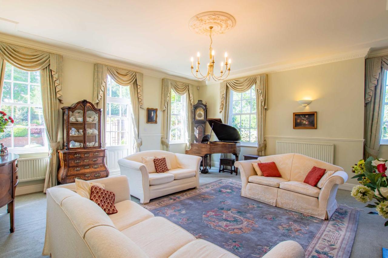 Austons Down Farm B&B Claverdon Экстерьер фото