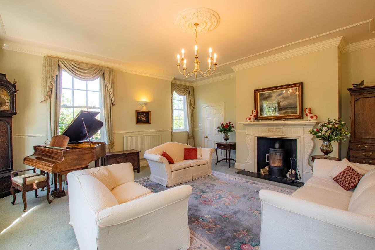 Austons Down Farm B&B Claverdon Экстерьер фото