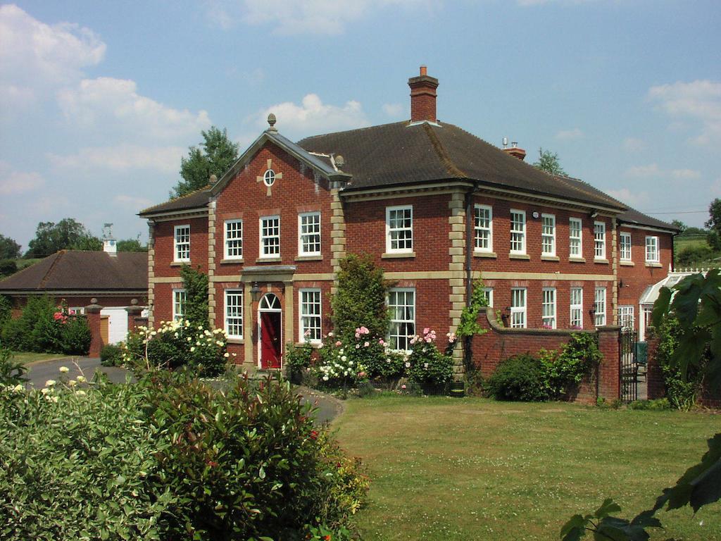 Austons Down Farm B&B Claverdon Экстерьер фото