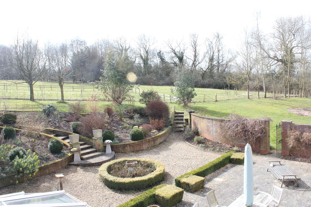 Austons Down Farm B&B Claverdon Экстерьер фото